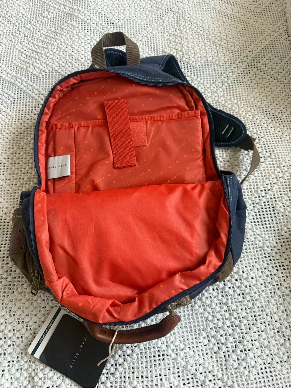 Perry Ellis sturdy perry